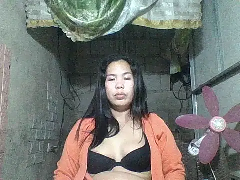 pinaysinglemommm online show from February 14, 2026, 10:37 am