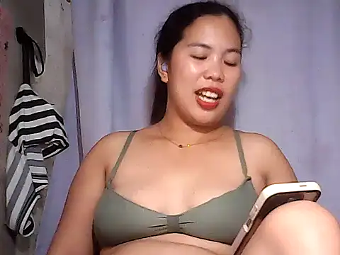 Snapshot of pinaysinglemommm chatting on July 11, 2026, 10:15 am pinaysinglemommm online show from July 11, 2026, 10:15 am