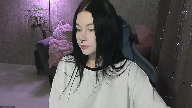 Snapshot of AlinaGreeeen chatting on September 30, 2025, 2:28 am AlinaGreeeen online show from September 30, 2025, 2:28 am
