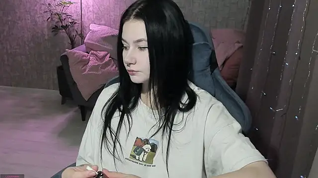 Snapshot of AlinaGreeeen chatting on October 1, 2025, 3:22 am AlinaGreeeen online show from October 1, 2025, 3:22 am