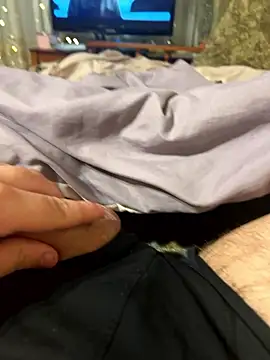 LuckyGirlfriends online show from October 25, 2025, 7:47 pm