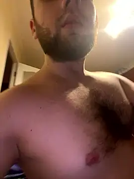 LuckyGirlfriends online show from January 5, 2026, 6:33 pm