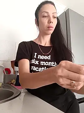 Snapshot of Princessa99885 chatting on September 23, 2025, 6:20 am Princessa99885 online show from September 23, 2025, 6:20 am