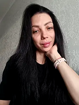 Snapshot of Princessa99885 chatting on October 15, 2025, 6:22 am Princessa99885 online show from October 15, 2025, 6:22 am