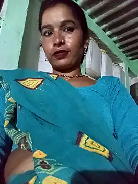 MISS LOVE 001 online show from September 12, 2025, 4:40 pm