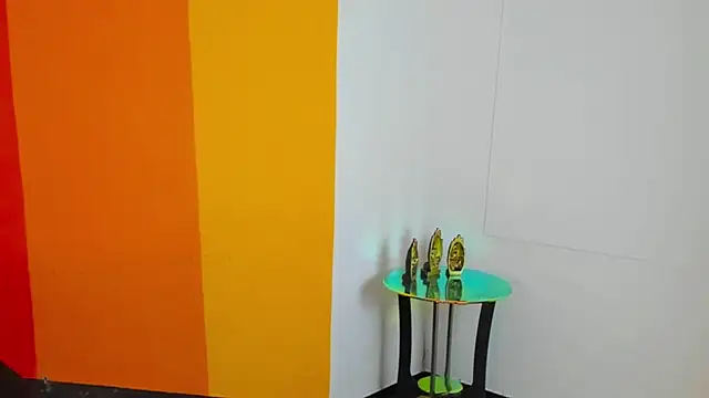 RowanCley online show from November 4, 2025, 12:31 pm