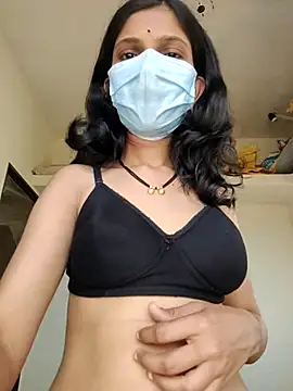 Shivani2002 online show from March 23, 2026, 9:31 am