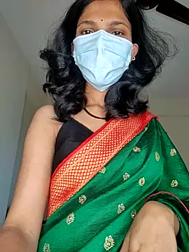 Shivani2002 online show from April 4, 2026, 1:56 am