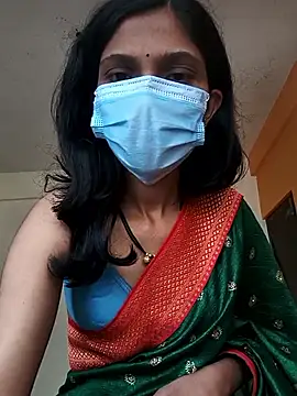 Shivani2002 online show from November 22, 2025, 8:24 am