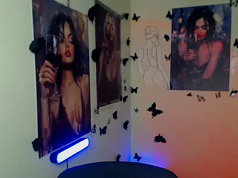 Em7MaA online show from December 15, 2025, 1:28 pm