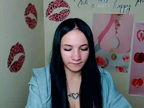 Em7MaA online show from October 10, 2025, 6:09 pm