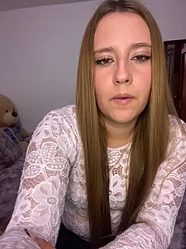 Cutie blondie online show from November 15, 2025, 11:53 pm