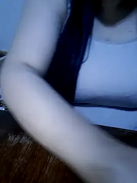 Snapshot of Madam-bezoul- chatting on October 10, 2025, 10:10 pm Madam-bezoul- online show from October 10, 2025, 10:10 pm