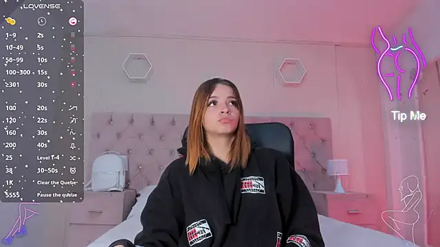 MadisonSky  online show from November 21, 2025, 12:48 pm