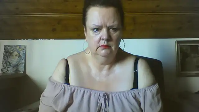 TiffanyMature online show from March 17, 2026, 8:17 am