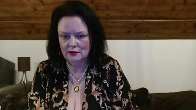 TiffanyMature online show from November 7, 2025, 10:24 pm