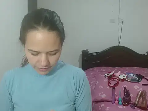 Snapshot of yarafuckass chatting on October 17, 2025, 8:21 pm yarafuckass online show from October 17, 2025, 8:21 pm