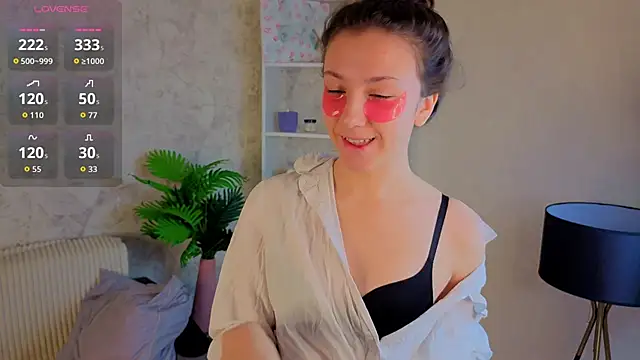 GiseleLamos online show from November 28, 2025, 3:50 am