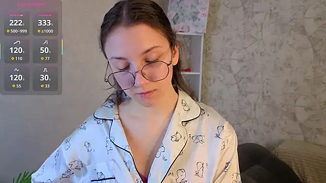 GiseleLamos online show from April 3, 2026, 3:24 am