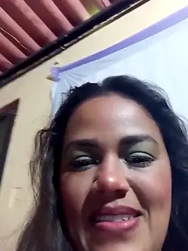 afroditaligh online show from November 12, 2025, 12:09 pm