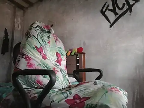 Snapshot of dirty_model chatting on February 28, 2026, 7:46 pm dirty model online show from February 28, 2026, 7:46 pm