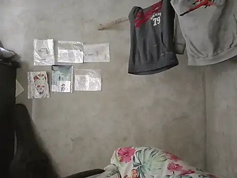 dirty model online show from April 14, 2026, 5:40 pm