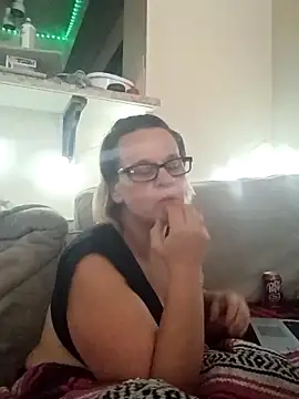 Snapshot of PremiumKitty chatting on March 11, 2026, 9:20 pm PremiumKitty online show from March 11, 2026, 9:20 pm