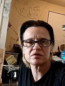 Snapshot of PremiumKitty chatting on February 18, 2026, 10:44 am PremiumKitty online show from February 18, 2026, 10:44 am