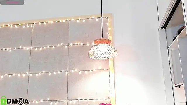 VioletHilton online show from February 10, 2026, 6:29 pm