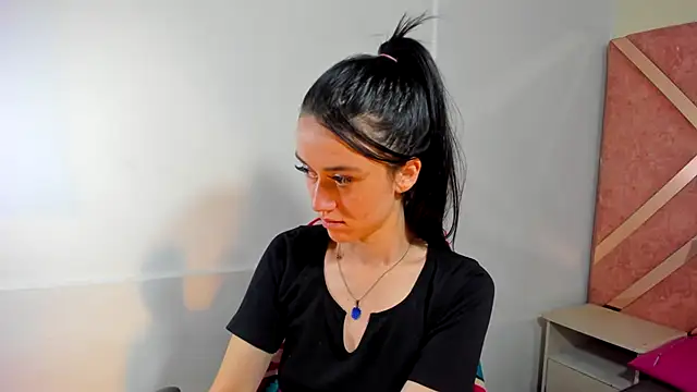 Amy Kobold3 online show from May 9, 2026, 8:01 pm
