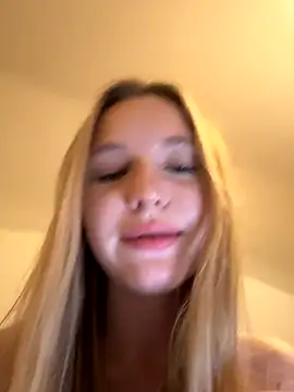 bbysonia online show from November 26, 2025, 11:38 pm