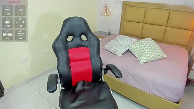 MELISSAROUGE online show from September 23, 2025, 7:43 pm