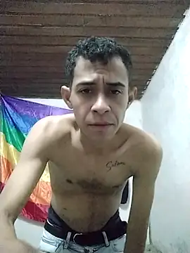 SUPERLUISKA   online show from October 25, 2025, 8:20 pm