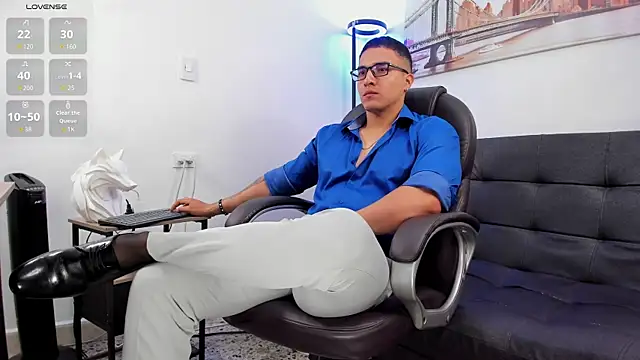 Dash Bukoski online show from October 21, 2025, 12:26 pm