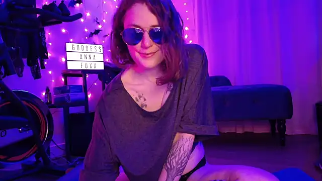 mistressannafoxx online show from March 8, 2026, 4:16 am