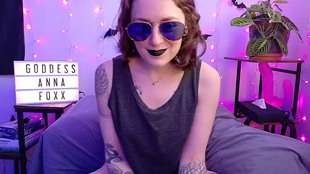 mistressannafoxx online show from April 10, 2026, 9:11 pm