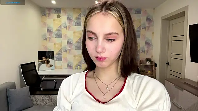 Snapshot of NylaNadler chatting on February 9, 2026, 6:11 am NylaNadler online show from February 9, 2026, 6:11 am