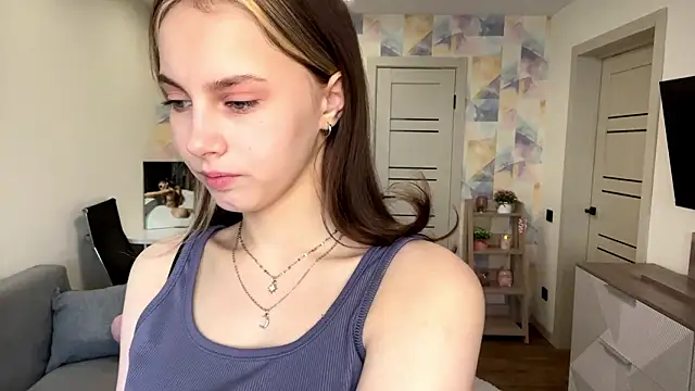 Snapshot of NylaNadler chatting on February 17, 2026, 6:11 am NylaNadler online show from February 17, 2026, 6:11 am