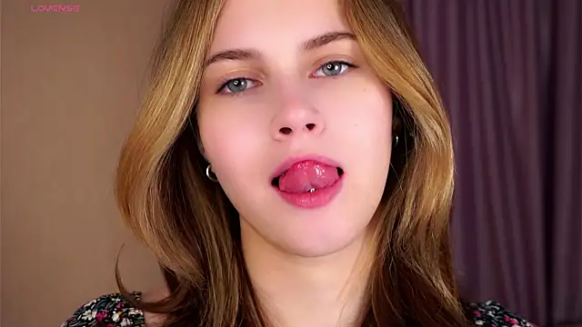 Snapshot of NylaNadler chatting on October 25, 2025, 5:39 am NylaNadler online show from October 25, 2025, 5:39 am