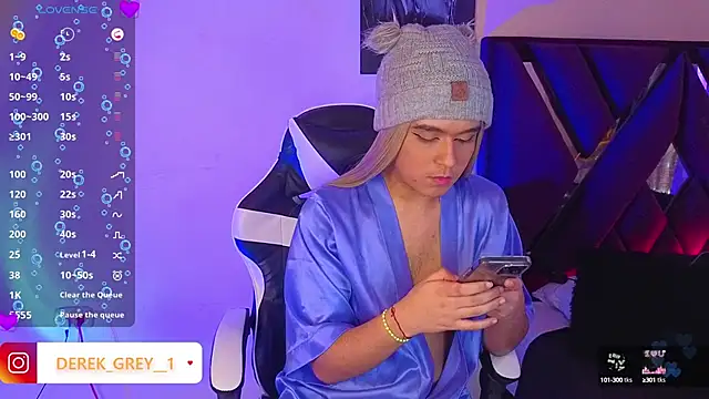 derek greyy  online show from September 30, 2025, 6:36 pm