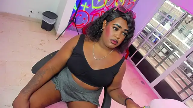  EvaRouse online show from October 3, 2025, 2:40 pm