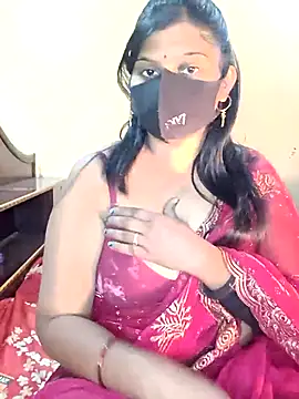 Snapshot of reena502 chatting on January 17, 2026, 9:02 am reena502 online show from January 17, 2026, 9:02 am