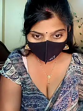 Snapshot of reena502 chatting on December 21, 2025, 12:13 am reena502 online show from December 21, 2025, 12:13 am