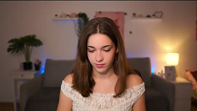 kissie cat online show from November 27, 2025, 2:17 pm