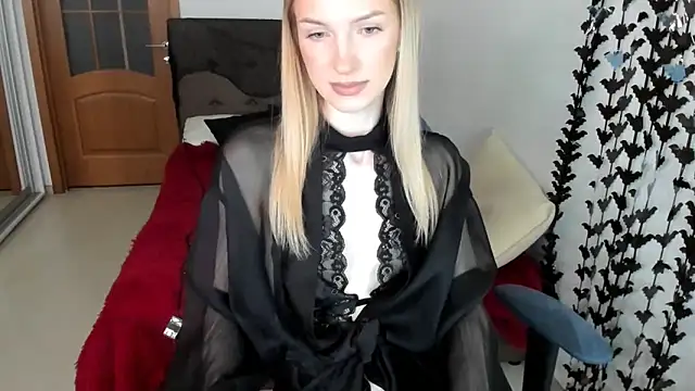 AndrianaBelle online show from October 25, 2025, 4:07 pm