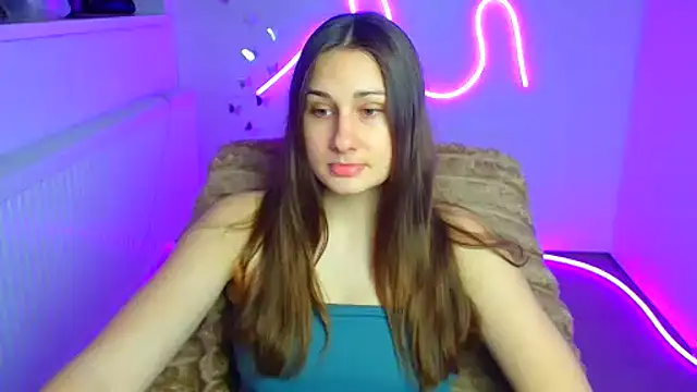 Stefanie Sweet online show from April 18, 2026, 5:43 am