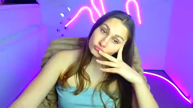 Stefanie Sweet online show from April 9, 2026, 11:49 am