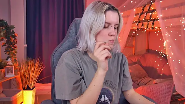 BethanyCloud online show from March 19, 2026, 2:22 am