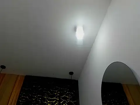 MiaCours online show from March 12, 2026, 7:18 pm