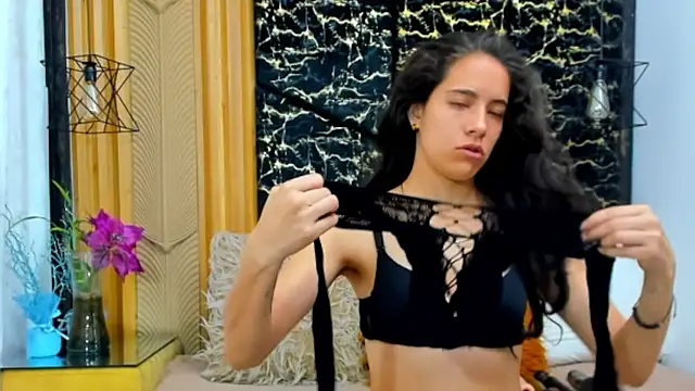 MiaCours online show from March 28, 2026, 1:23 pm